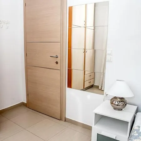 Nikis Apartment