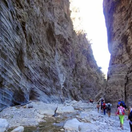 Nikis 아파트 하니아